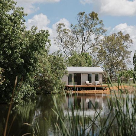 Mewburn Park Retreats - The Lakehouse Apartment Maffra Exterior photo